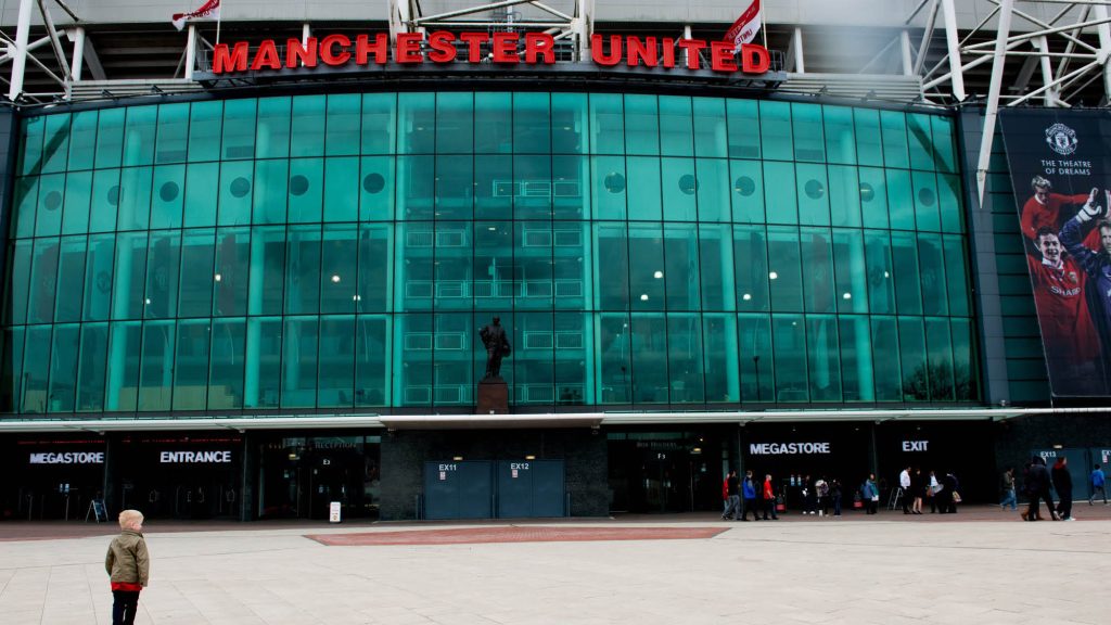 Old Trafford Utenfor